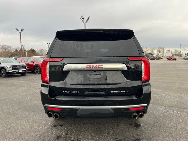 2022 GMC Yukon 4WD Denali