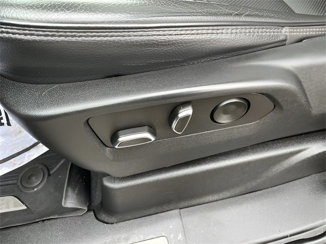 2023 GMC Yukon 4WD Denali