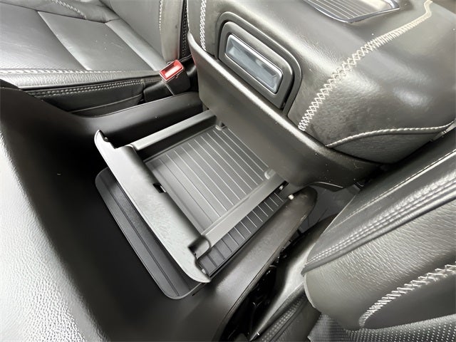 2023 GMC Yukon 4WD Denali