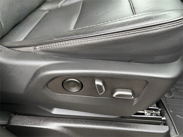 2023 GMC Yukon 4WD Denali