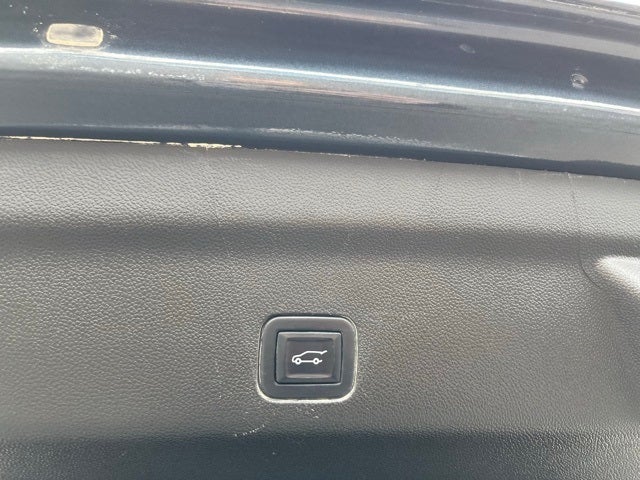 2021 Chevrolet Suburban 4WD LT