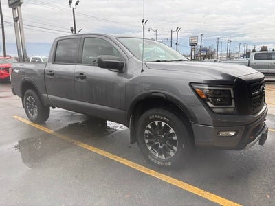 2021 Nissan TITAN Crew Cab PRO-4X 4x4
