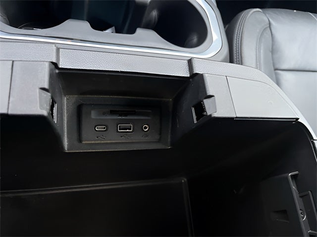 2023 Chevrolet Silverado 3500HD 4WD Crew Cab Standard Bed High Country