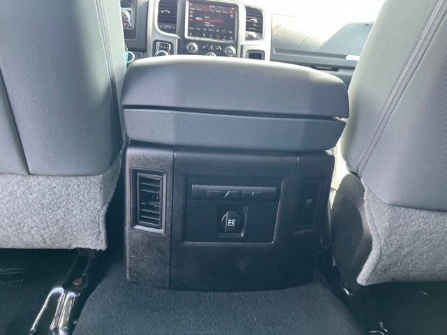 2018 RAM 1500 Big Horn Crew Cab 4x4 5'7' Box