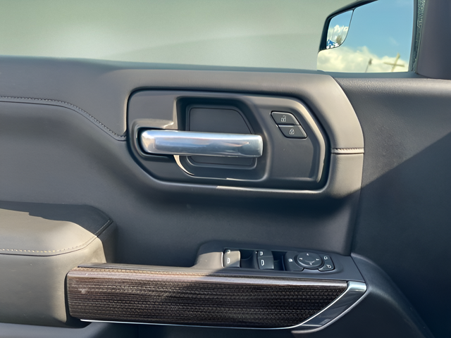 2020 Chevrolet Silverado 1500 4WD Crew Cab Short Bed RST