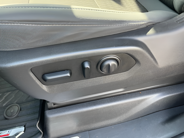 2020 Chevrolet Silverado 1500 4WD Crew Cab Short Bed RST