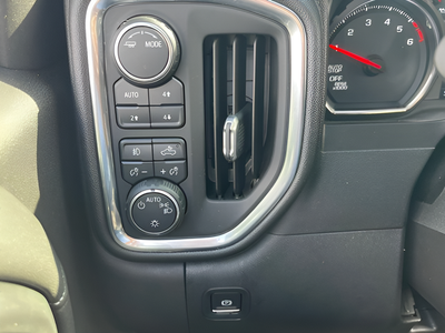 2020 Chevrolet Silverado 1500 4WD Crew Cab Short Bed RST