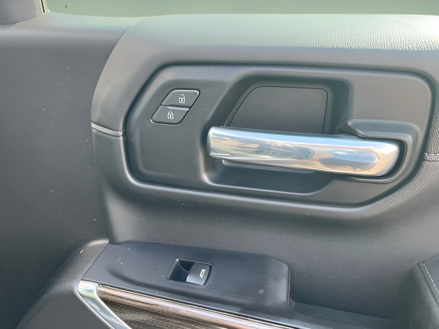 2020 Chevrolet Silverado 1500 4WD Crew Cab Short Bed RST