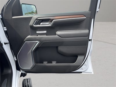 2025 GMC Sierra 1500 4WD Crew Cab Short Box Denali