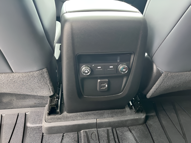 2023 Buick Enclave Essence FWD