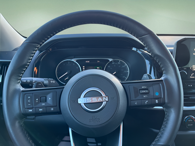 2025 Nissan Pathfinder SL 4WD