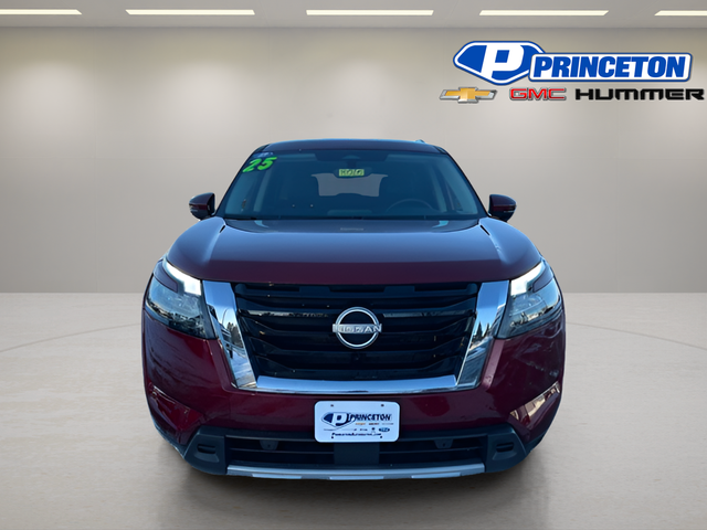 2025 Nissan Pathfinder SL 4WD