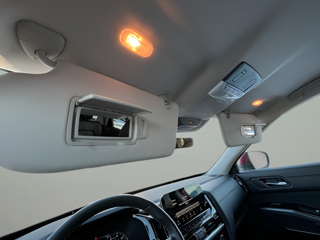 2025 Nissan Pathfinder SL 4WD