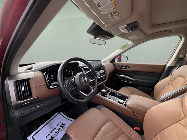 2023 Nissan Pathfinder Platinum 4WD