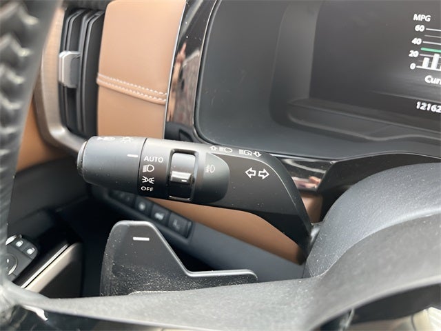 2023 Nissan Pathfinder Platinum 4WD