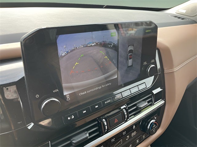 2023 Nissan Pathfinder Platinum 4WD