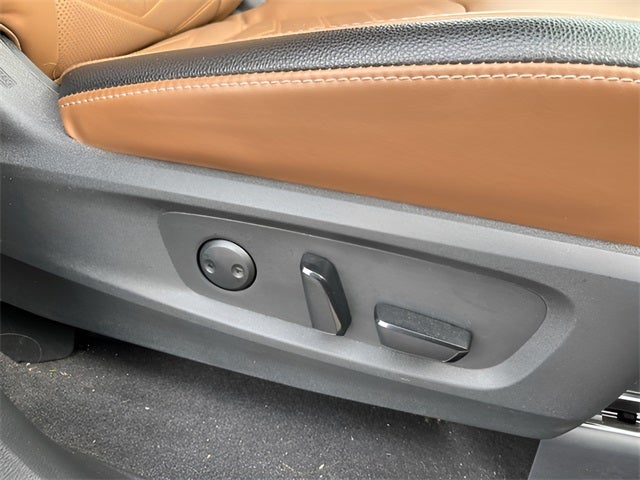 2023 Nissan Pathfinder Platinum 4WD