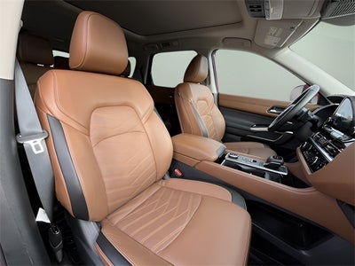 2023 Nissan Pathfinder Platinum 4WD