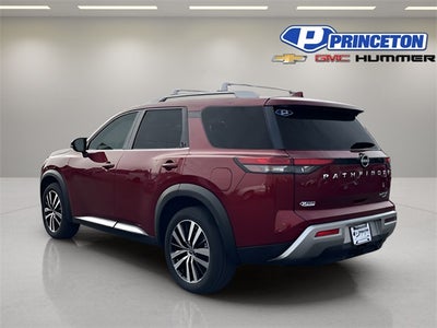 2023 Nissan Pathfinder Platinum 4WD