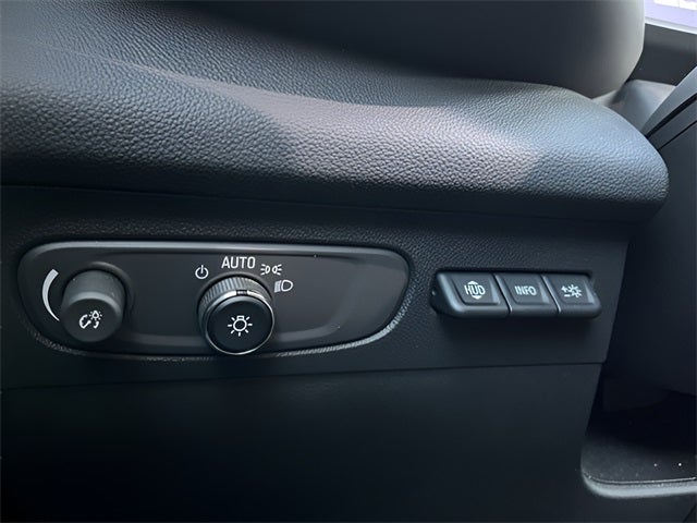 2022 Buick Envision FWD Essence